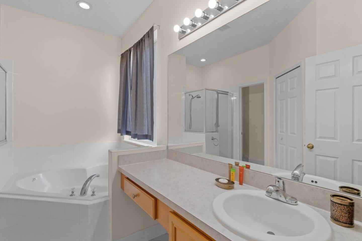 6 Bedroom 5 Bathroom Emerald Island 2601 Ib Kissimmee Exterior photo